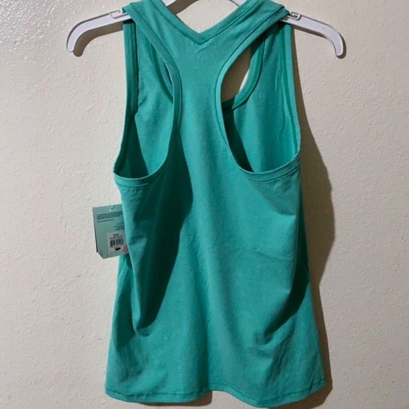 Workout Top - Picture 2 of 2